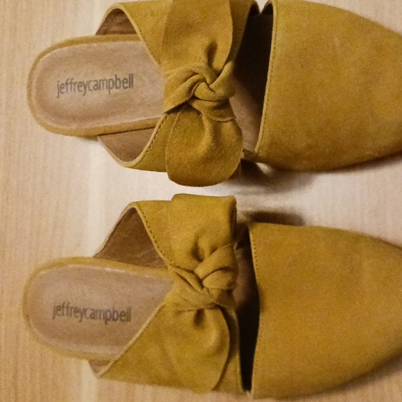 Jeffrey Campbell "Charlin" Mustard Yellow Suede Bow Mule in Size 6M - Picture 7 of 11